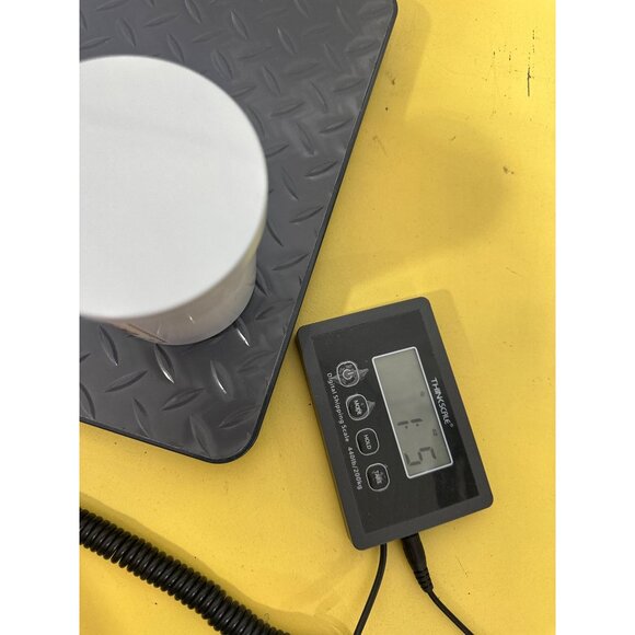 Leoben Company Christmas Cookies Candle 9oz White Soy Wax With Essential Oils US - Picture 5 of 6